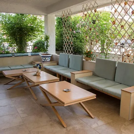 公寓式酒店 Tania 3*