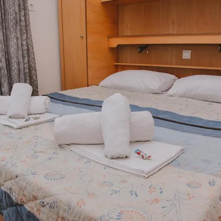 Tania Aparthotel Paralia Dionysiou