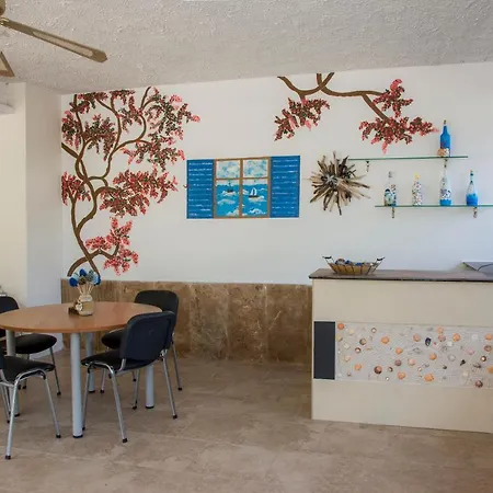 Tania Hotel de apartamente